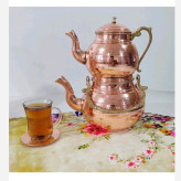 قوری مسی دسته برنجی و کتری مسی کتری 2 لیتری داخل ارتفاع متری 17قلعه ارتفاع قوری 13 سانت